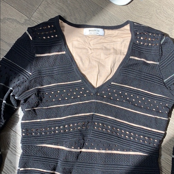 Black knit embroidered textured top - Picture 2 of 5